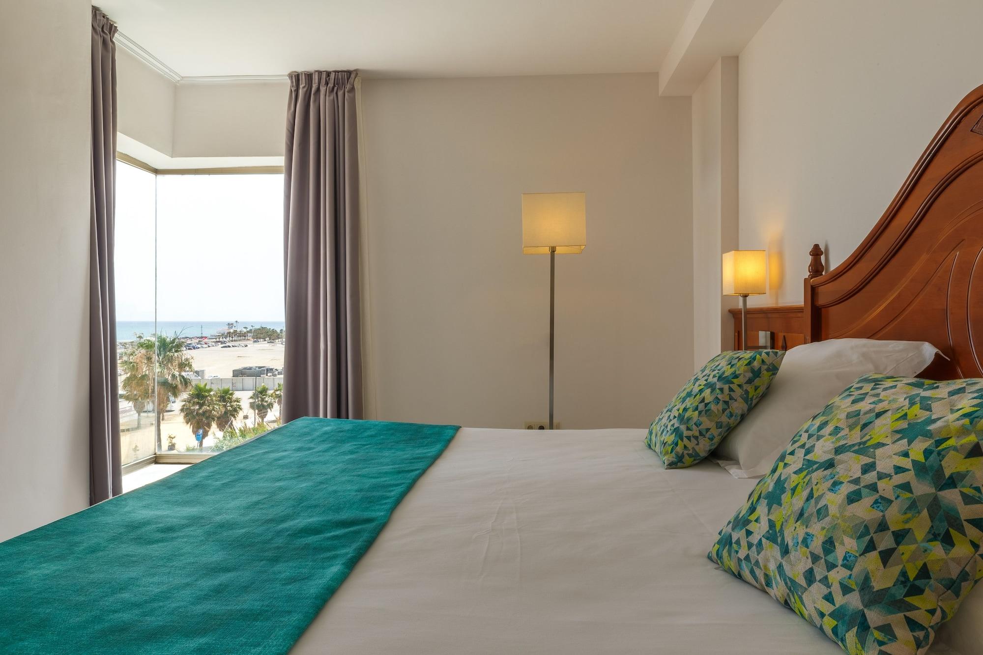 Bq Andalucia Beach Hotel Торре-дель-Мар Екстер'єр фото