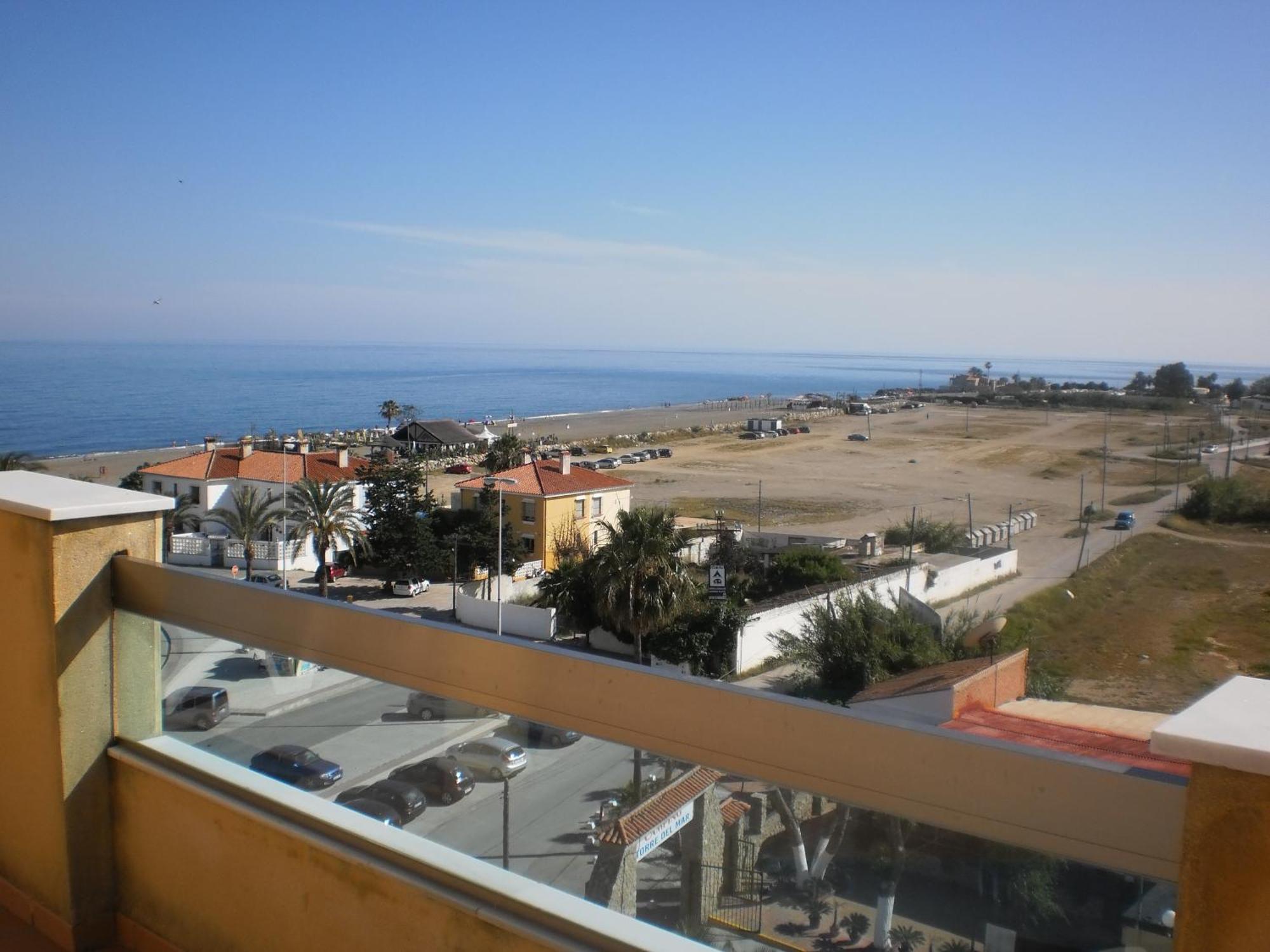 Bq Andalucia Beach Hotel Торре-дель-Мар Екстер'єр фото